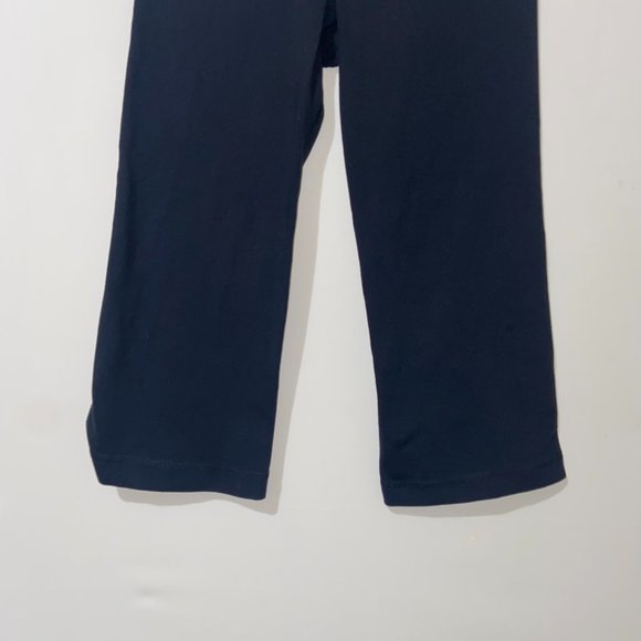 Lululemon Black Capri Yoga Pant - Size 2 - Picture 3 of 7